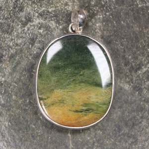 NZ Greenstone Medium Sterling Silver Pendant (BM576) Flower Jade Pounamu