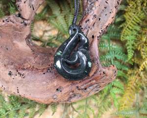 NZ Serpentine Medium Whale Tail Pendant (AB842)