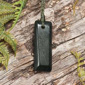 NZ Greenstone Small Freeform Toki Pendant (BN185) Kawakawa Pounamu