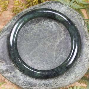 Greenstone Bangles: NZ Greenstone Bangle 65mm (BN306) Rimu Pounamu