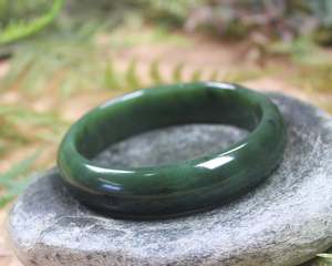 NZ Greenstone Bangle 63mm (BA164) Kawakawa Pounamu