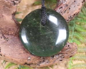 NZ Greenstone Large Porowhita Pendant (BB936) Kawakawa Pounamu