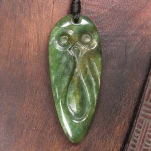 NZ Greenstone Medium Ruru Owl Pendant (BP740) Flower Jade Pounamu