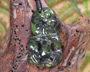 Necklaces: NZ Serpentine Small Hei Tiki Pendant (BC644) Douglas Creek Pounamu