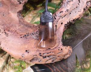Gemstone Necklace: SMOKEY QUARTZ SMALL TOKI PENDANT (Z355)