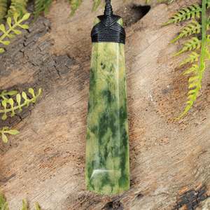 NZ Greenstone Large Toki Pendant (BW351) Flower Jade Pounamu