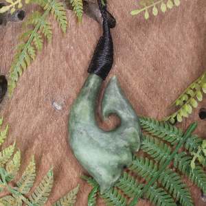 NZ Greenstone Large Hei Matau Pendant (BT439) Kawakawa Pounamu