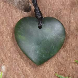NZ Greenstone Small Heart Pendant (BT474) Kawakawa Pounamu