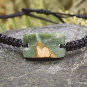 NZ Greenstone Adjustable Cord Bracelet (BP956) Flower Jade Pounamu