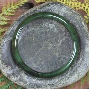 NZ Greenstone Bangle 66mm (BT552) Kawakawa Pounamu