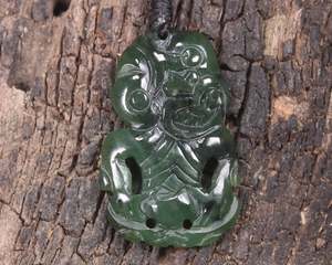 NZ Greenstone Small Hei Tiki Pendant (BK854) Kawakawa Pounamu