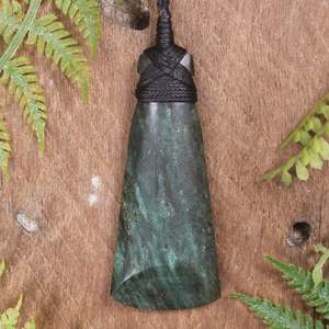 Fuchsite Medium Toki Pendant (BT358)