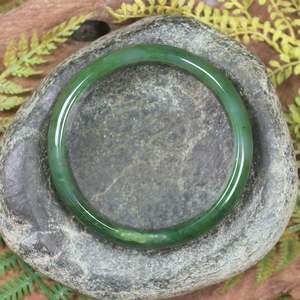 NZ Greenstone Bangle 63mm (BT585) Kawakawa Pounamu