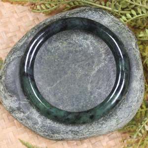 NZ Greenstone Bangle 67mm (BP906) Rimu Pounamu