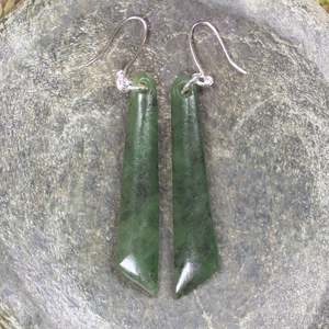 NZ Greenstone Medium Roimata Earrings (BW558) Hapopo Pounamu