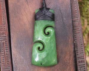 NZ Greenstone Medium Toki with Koru Pendant (BM179) Hapopo Pounamu