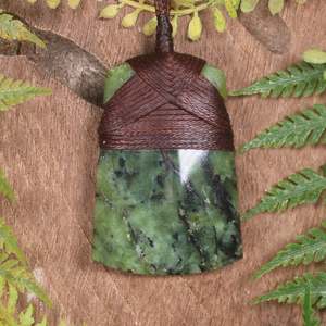 NZ Greenstone Small Toki Pendant (BW366) Douglas Creek Pounamu