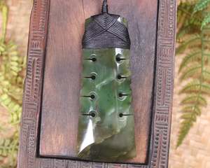 NZ Greenstone Large Toki Pendant (AX575) Hapopo Pounamu