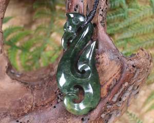 NZ Greenstone Large Manaia Pendant (BC238) Kawakawa Pounamu
