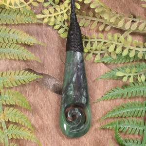 NZ Greenstone Medium Roimata with Koru Pendant (BW092) Kawakawa Pounamu