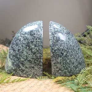 NZ Serpentine Freeform Book End Sculptures (BW569)