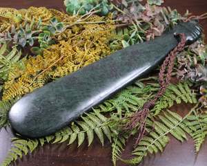 Pounamu Sculptures Touchstones: NZ SERPENTINE MERE OR PATU (A723)