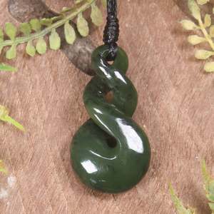 NZ Greenstone Small Twist Pendant (BT318) Rimu Pounamu