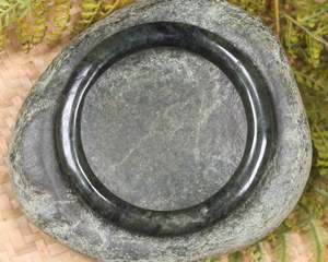 NZ Greenstone Bangle 65mm (BM190) Rimu Pounamu