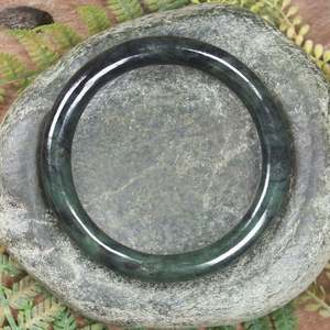 NZ Greenstone Bangle 63mm (BP989) Rimu Pounamu