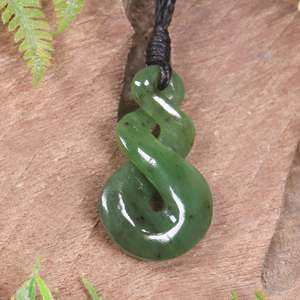 NZ Greenstone Small Twist Pendant (BW055) Hapopo Pounamu