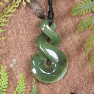 NZ Greenstone Small Twist Pendant (BW014) Hapopo Pounamu