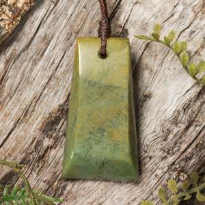 NZ Greenstone Small Freeform Toki Pendant (BT683) Flower Jade Pounamu