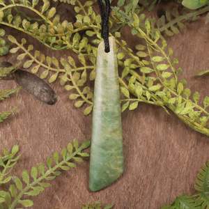 NZ Greenstone Medium Toki Pendant (BE426) Flower Jade Pounamu