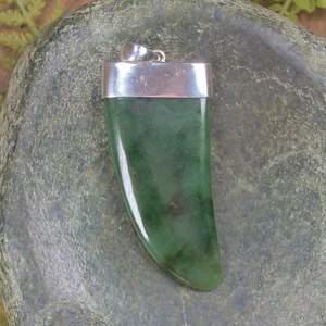 NZ Greenstone Sterling Silver Large Niho Taniwha Tooth Pendant (BM307) Kawakawa Pounamu
