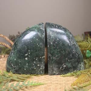 NZ Serpentine Freeform Book End Sculptures (BX183)