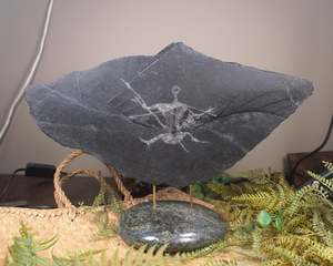 Pounamu Sculptures Touchstones: NZ Onewa Basalt Sculpture (BX184)