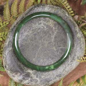 Bracelets: NZ Greenstone Bangle 68mm (BT573) Kawakawa Pounamu