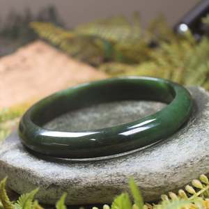 Bracelets: NZ Greenstone Bangle 75mm (BT081) Kawakawa Pounamu