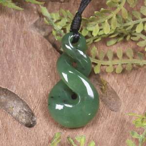 NZ Greenstone Small Twist Pendant (BW669) Hapopo Pounamu