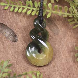 NZ Greenstone Small Twist Pendant (BW868) Flower Jade Pounamu
