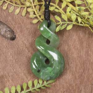 NZ Greenstone Small Twist Pendant (BW864) Hapopo Pounamu