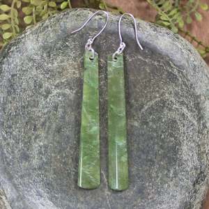 NZ Greenstone Medium Roimata Earrings (BX375) Hapopo Pounamu