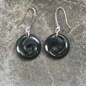 NZ Greenstone Koru Earrings (BX305) Kawakawa Pounamu