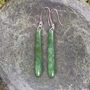 NZ Greenstone Small Roimata Earrings (BX027) Kawakawa Pounamu