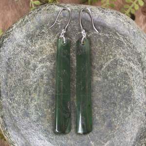 NZ Greenstone Medium Roimata Earrings (BW579) Rimu Pounamu