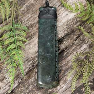 NZ Greenstone XXLarge Toki Pendant (BM994) Rimu Pounamu