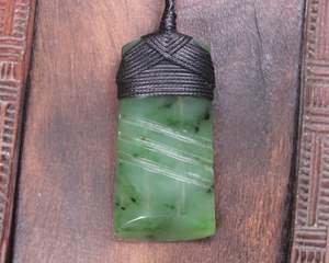 NZ Greenstone Small Toki Pendant (BK290) Hapopo Pounamu