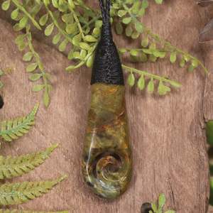NZ Greenstone Medium Roimata with Koru Pendant (BW912) Totoweka Pounamu