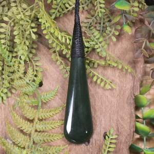 NZ Greenstone Large Roimata Pendant (BW338) Kawakawa Pounamu