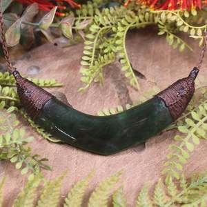 NZ Greenstone Large Kōuma Breastplate Pendant (BX218) Kawakawa Pounamu